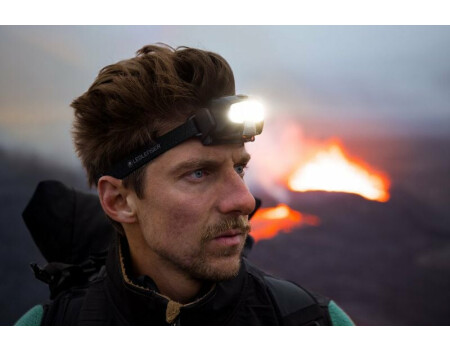 Ledlenser HF8R Core schwarz Stirnlampe